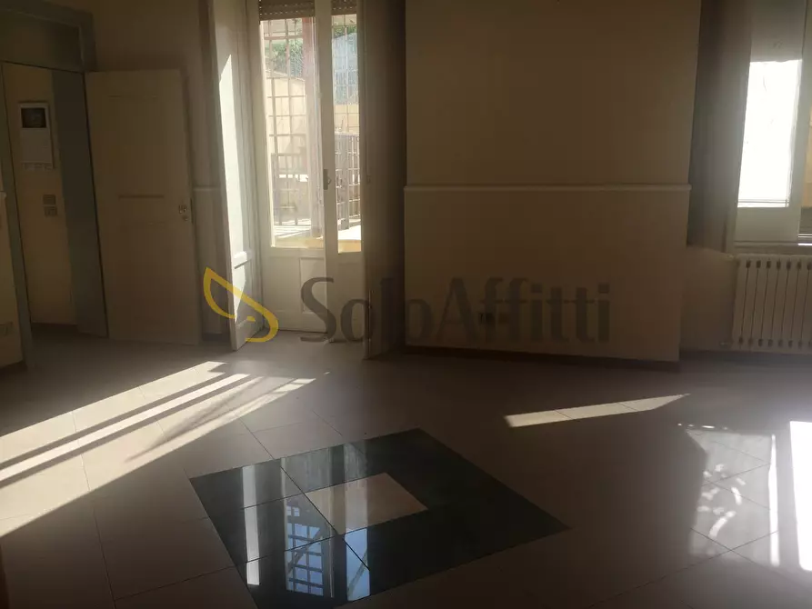 Immagine 52 di Appartamento in affitto  a Catania