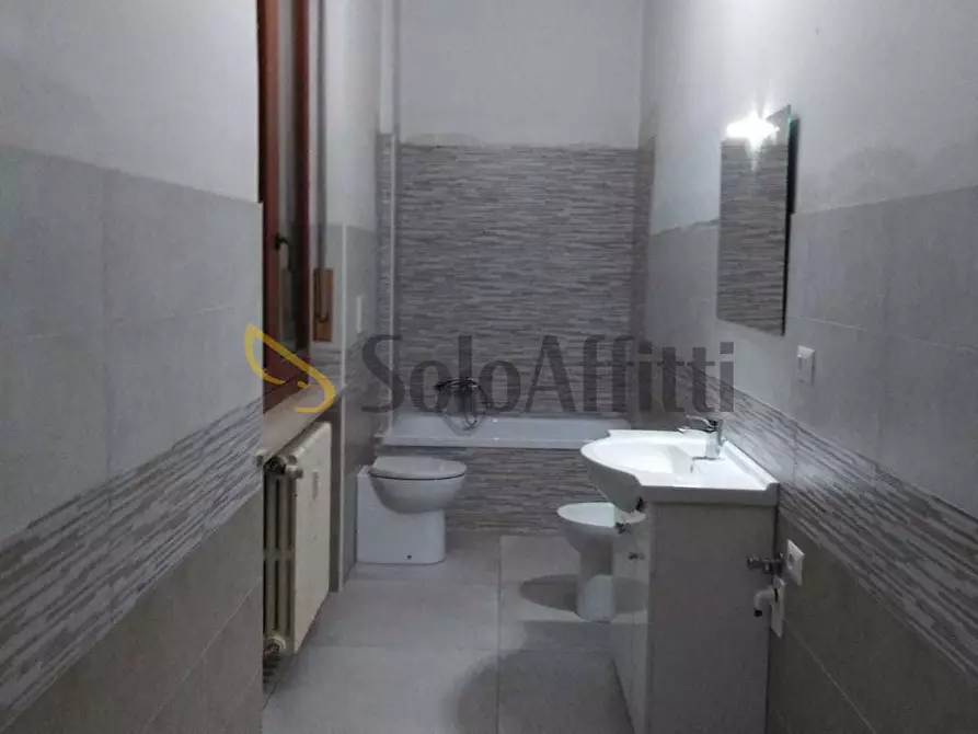 Immagine 2 di Bilocale in affitto  in Via Giacomo Leopardi a Rivalta Di Torino