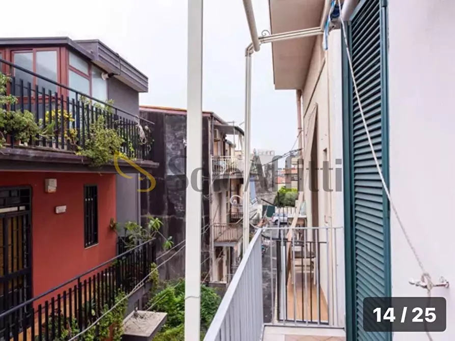 Immagine 33 di Casa indipendente in affitto  a Aci Castello