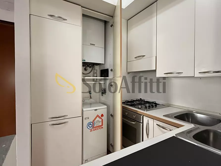 Immagine 7 di Bilocale in affitto  in Via Magenta 37 a Torino