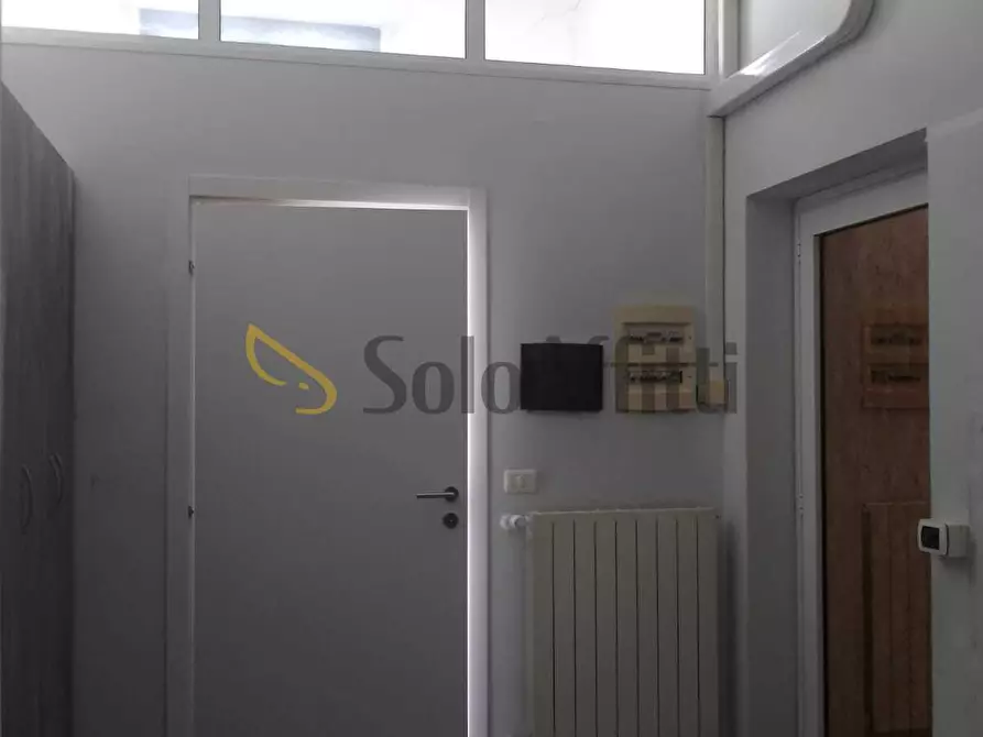 Immagine 15 di Locale commerciale in affitto  in Via dei Mille 11 a Busto Arsizio