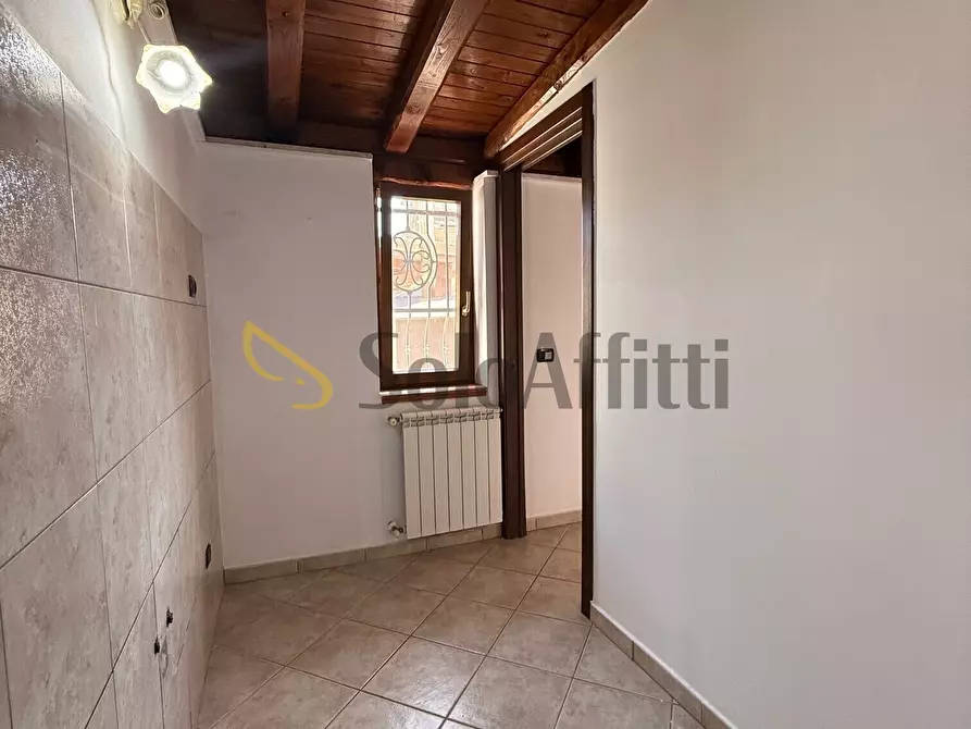 Immagine 10 di Bilocale in affitto  in Via A. Sciesa a Aprilia