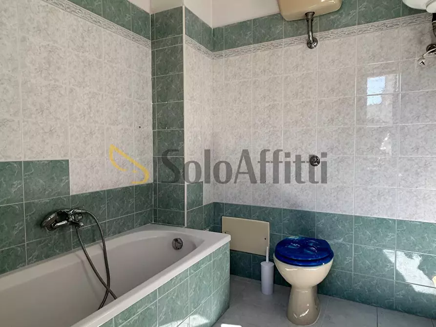 Immagine 9 di Stanza singola in affitto  a Monserrato