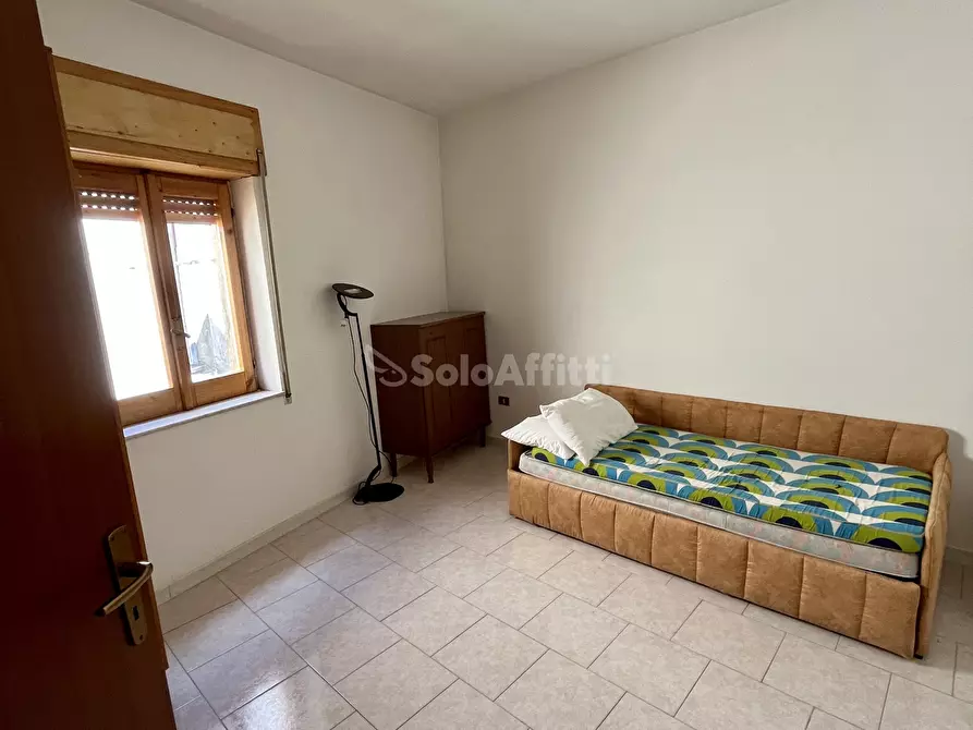 Immagine 8 di Trilocale in affitto  a Abriola