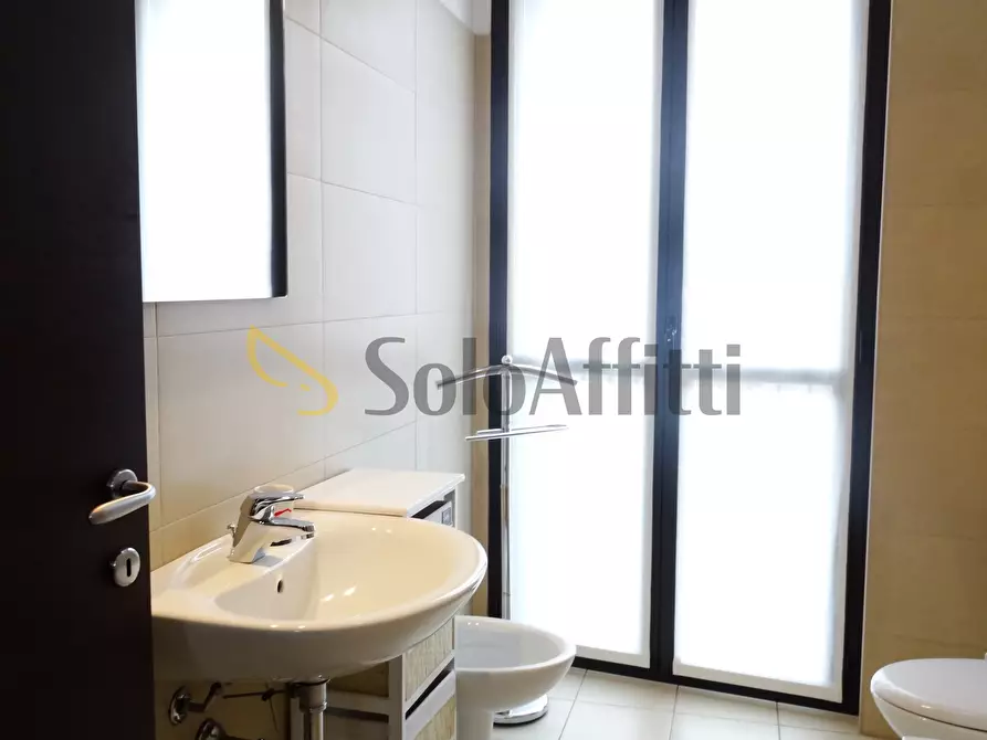 Immagine 12 di Trilocale in affitto  a Gallarate