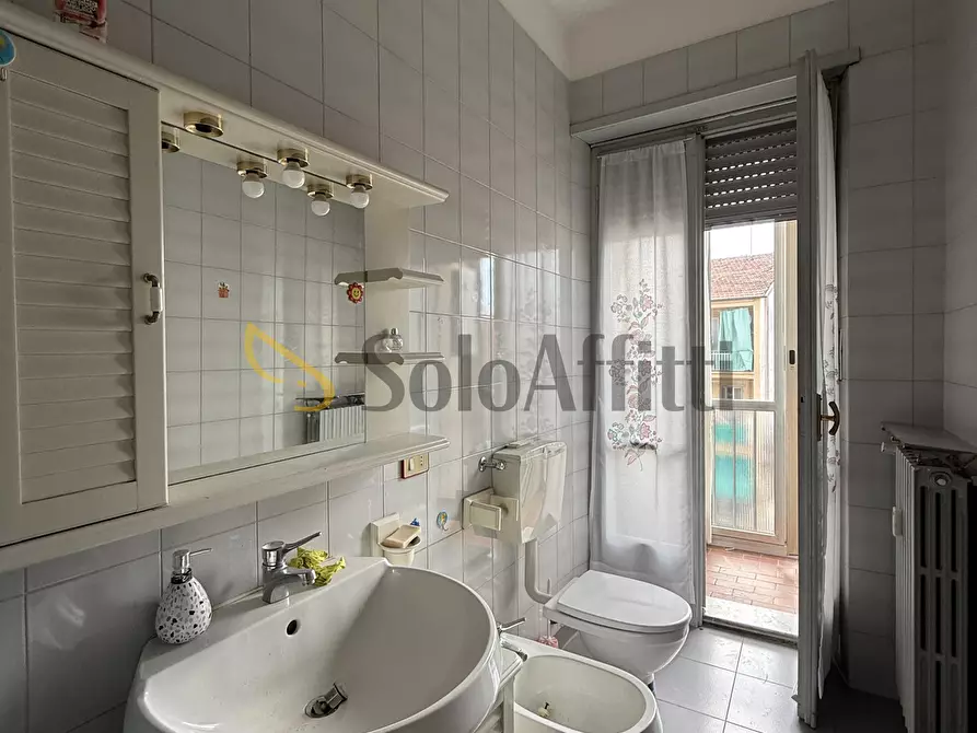 Immagine 11 di Bilocale in affitto  in Via Isonzo 64 a Torino