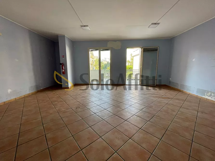 Immagine 2 di Ufficio in affitto  in Via Nazionale Appia 177 a Casapulla