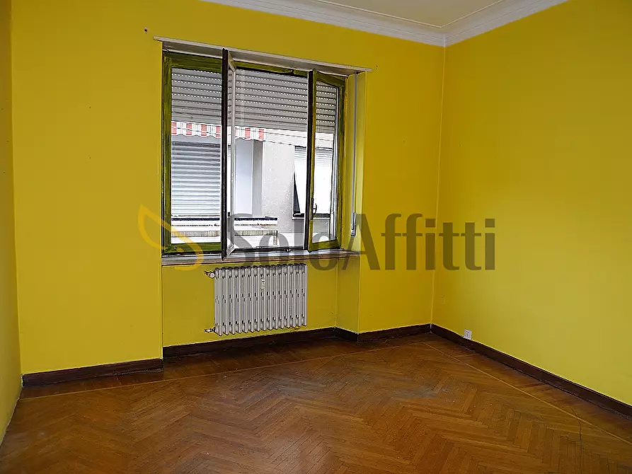Immagine 1 di Trilocale in affitto  in Via Cavour 4 a Settimo Torinese