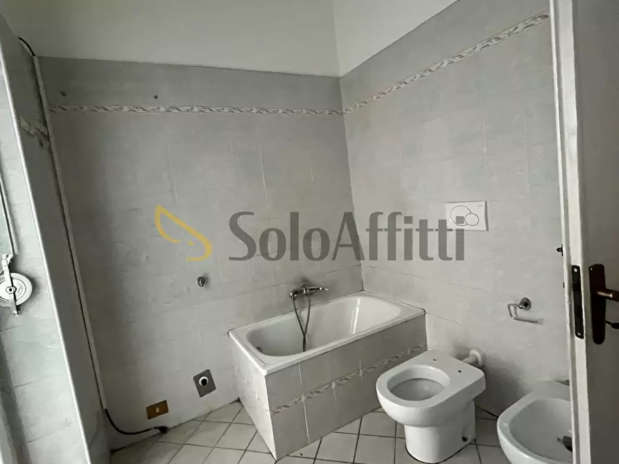 Immagine 11 di Bilocale in affitto  in Via Torino 68C a Bruino