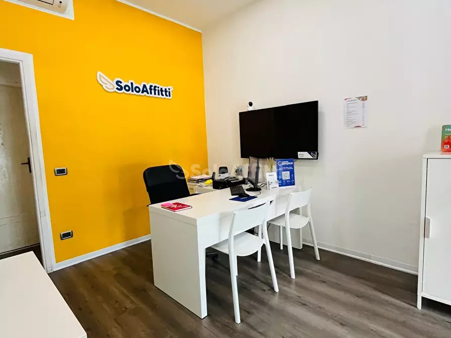 Immagine 3 di Locale commerciale in affitto  in Via Adige 9 a Frosinone