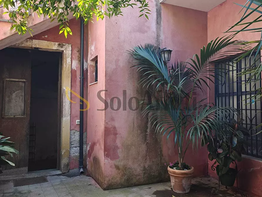 Immagine 15 di Pentalocale in affitto  a Acireale