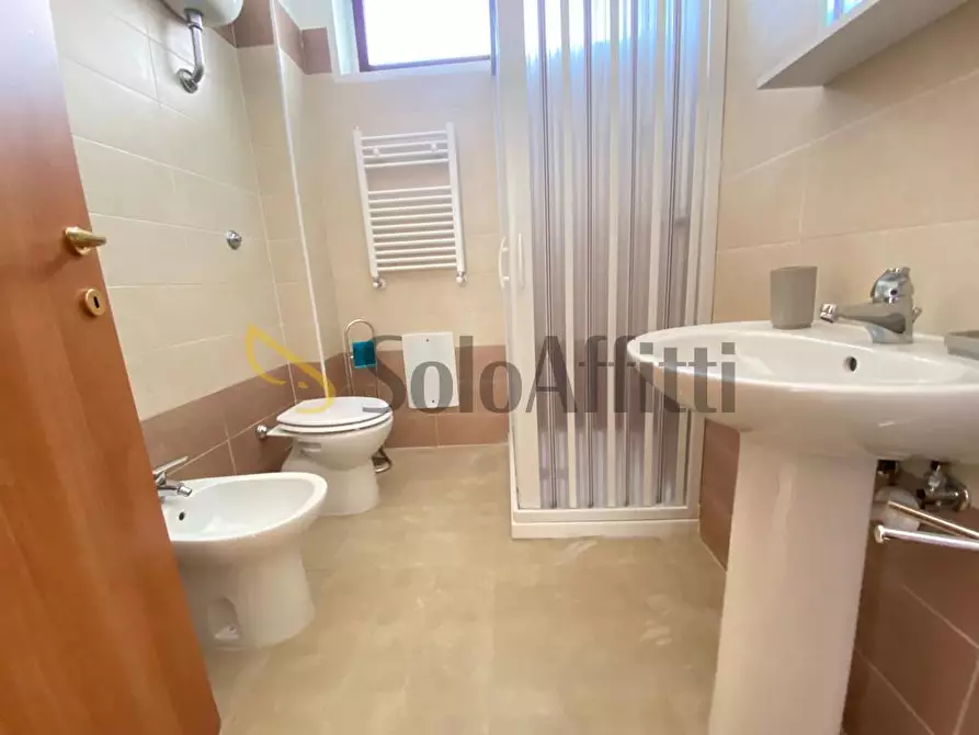 Immagine 13 di Trilocale in affitto  in Viale Abramo Lincoln 166 a Caserta