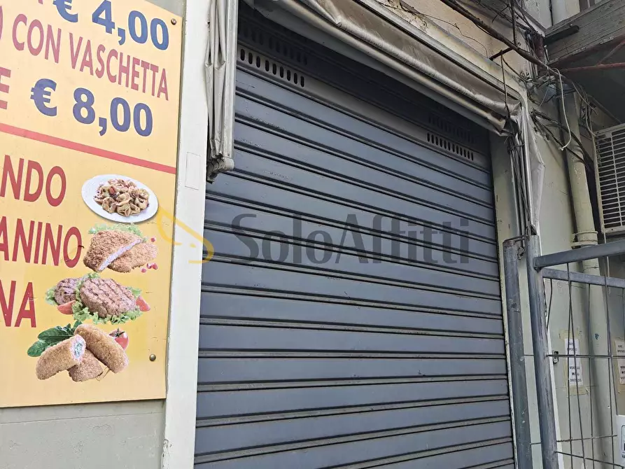 Immagine 2 di Locale commerciale in affitto  a Catania