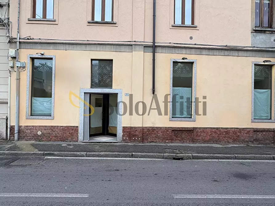 Immagine 9 di Locale commerciale in affitto  in Via dei Mille 11 a Busto Arsizio