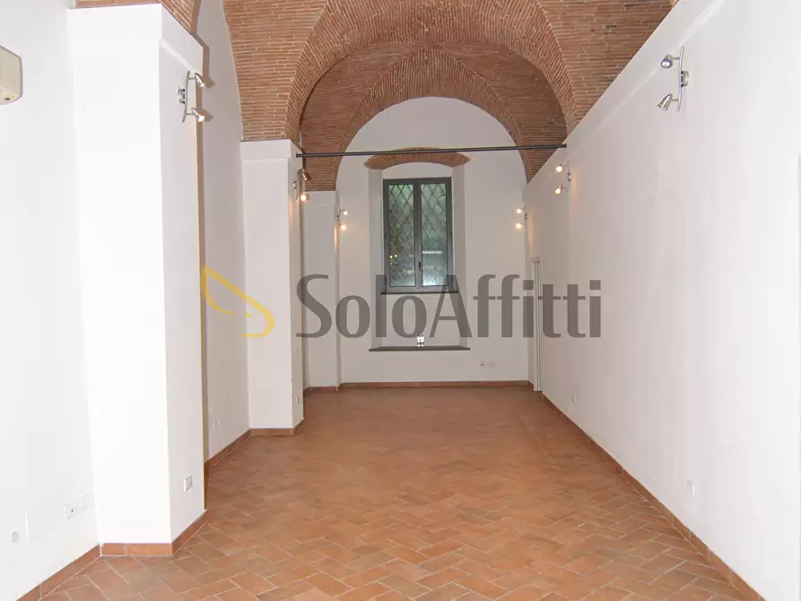 Immagine 4 di Ufficio in affitto  a Livorno