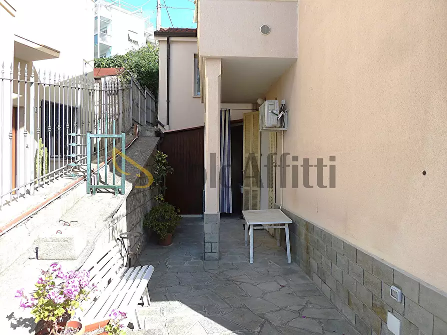Immagine 21 di Trilocale in affitto  in Strada Alla Colla 3 a San Remo