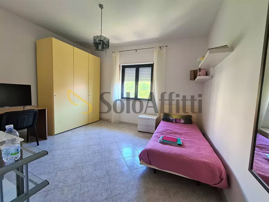 Immagine 10 di Stanza singola in affitto  a Catanzaro