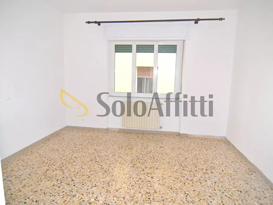 Immagine 16 di Quadrilocale in affitto  in Via Grande 249 a Livorno