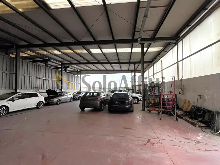 Immagine 7 di Capannone industriale in affitto  in Strada Statale 106 Jonica 7 a Catanzaro