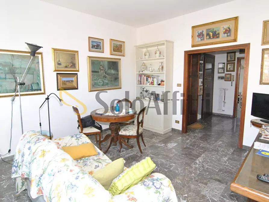 Immagine 1 di Quadrilocale in affitto  in Via dei Pensieri 5b a Livorno