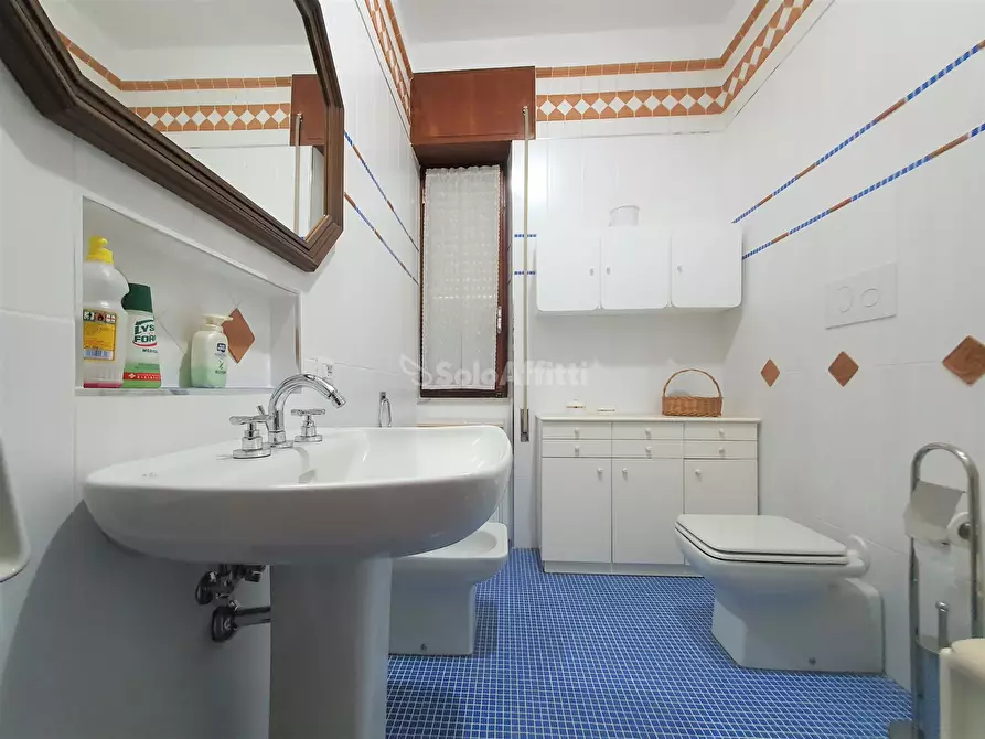 Immagine 10 di Stanza singola in affitto  a Catanzaro