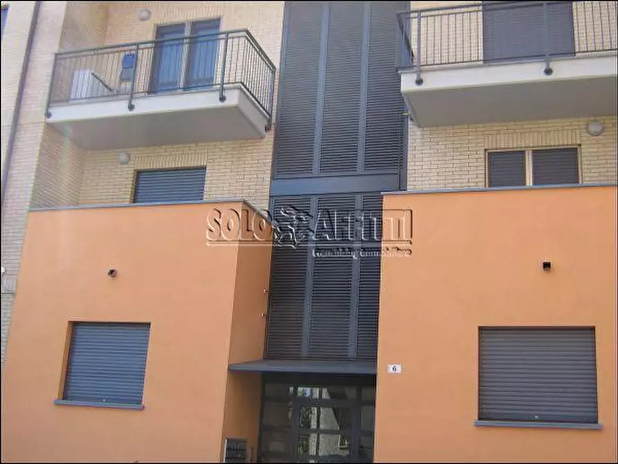 Immagine 11 di Bilocale in affitto  in VIA MONGINEVRO 6 a Settimo Torinese