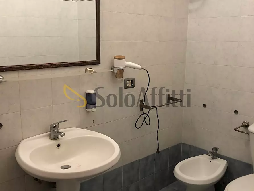 Immagine 8 di Bilocale in affitto  a Catania