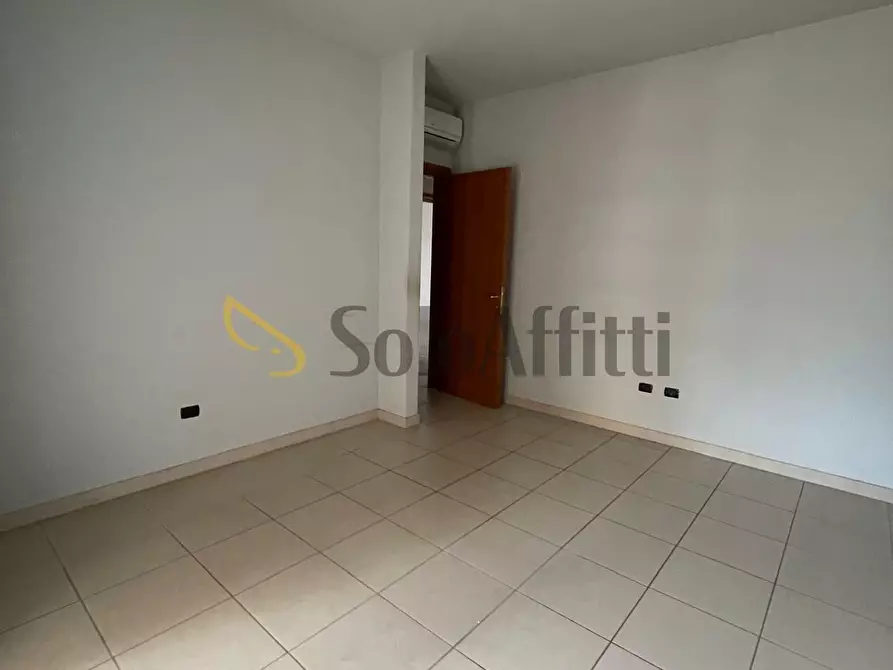 Immagine 23 di Pentalocale in affitto  a Sora