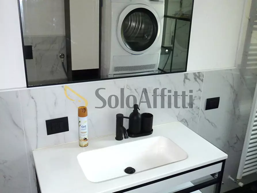 Immagine 12 di Trilocale in affitto  in Strada Bonmoschetto 21 a San Remo