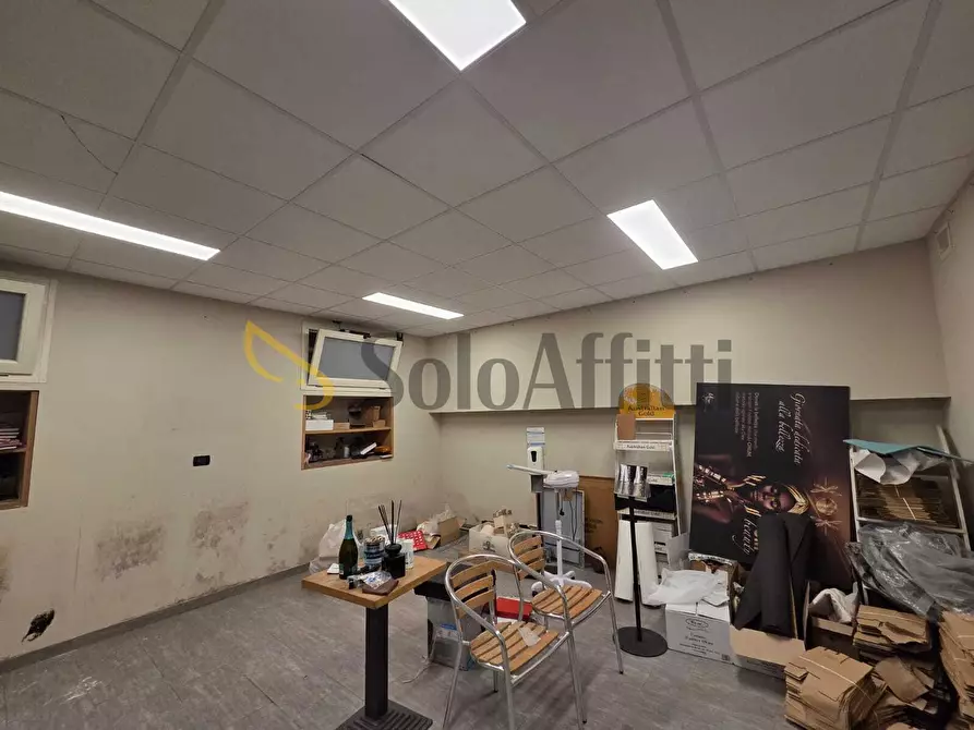 Immagine 27 di Attività commerciale in affitto  in Corso Re Umberto 46 a Torino
