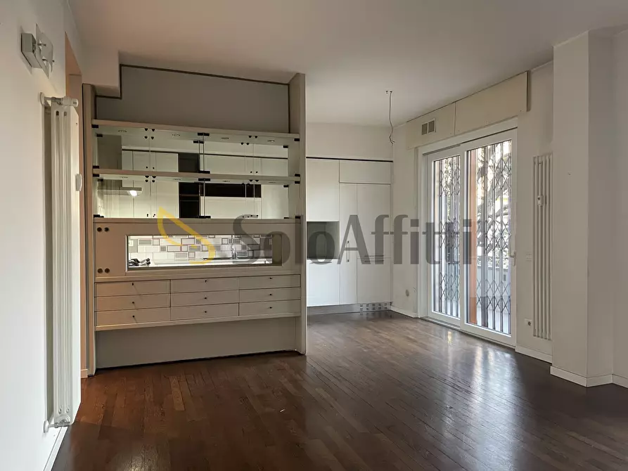 Immagine 7 di Trilocale in affitto  in via m.d'azeglio 25 a Busto Arsizio