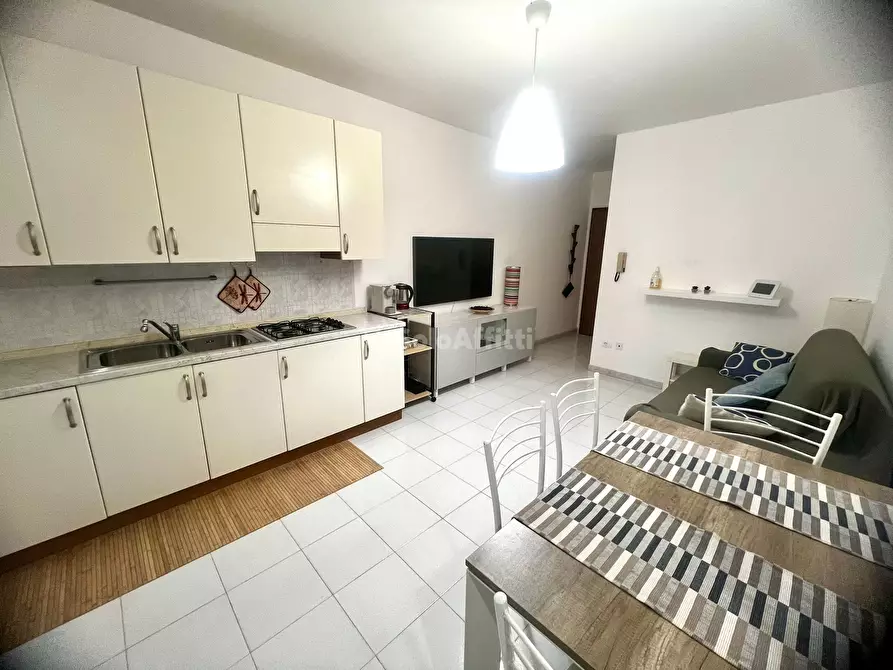 Immagine 5 di Bilocale in affitto  in Via F. Baracca 21 a Alba Adriatica