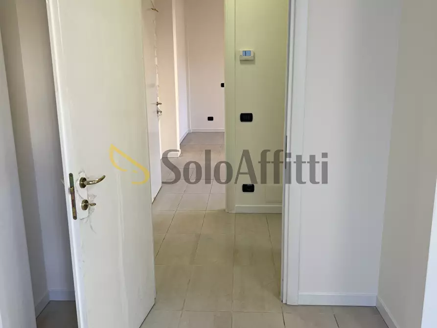 Immagine 31 di Trilocale in affitto  a Rovellasca