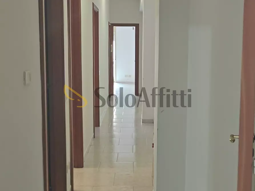 Immagine 3 di Trilocale in affitto  a Misterbianco