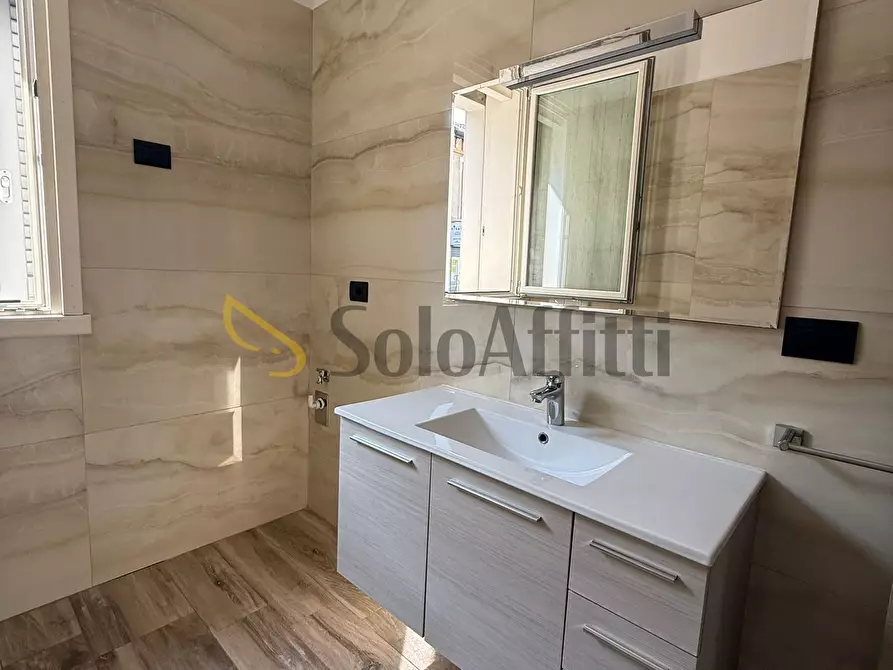 Immagine 23 di Trilocale in affitto  in Via Cavour 99 a Seregno