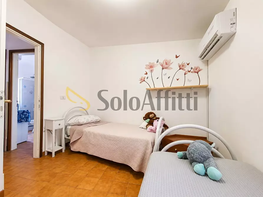 Immagine 17 di Casa indipendente in affitto  a Stalettì