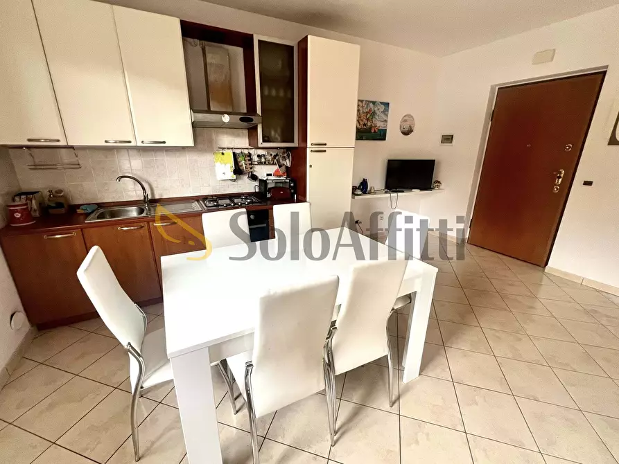 Immagine 4 di Bilocale in affitto  in Via Giuseppe Parini 33 a Giulianova