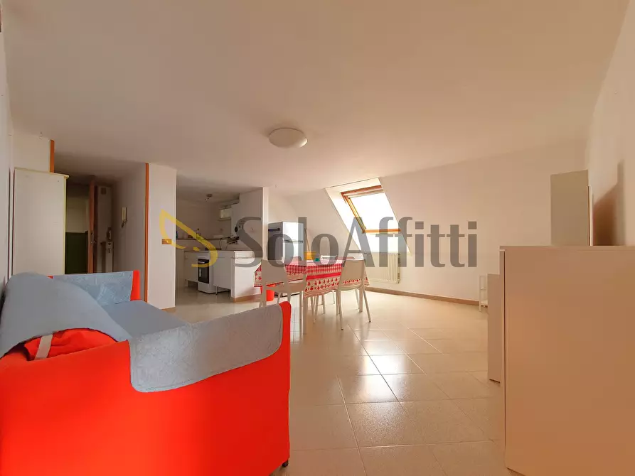 Immagine 1 di Trilocale in affitto  a Catanzaro