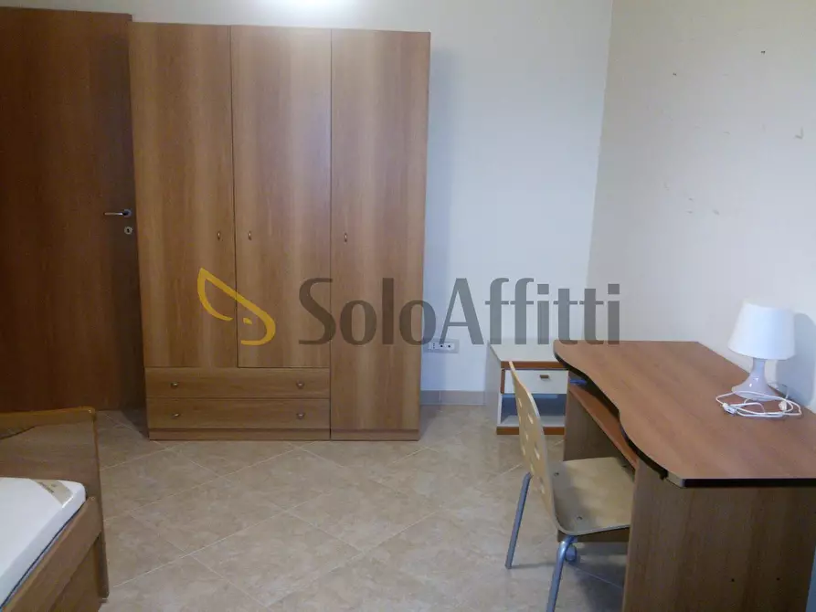 Immagine 8 di Stanza singola in affitto  a Catanzaro