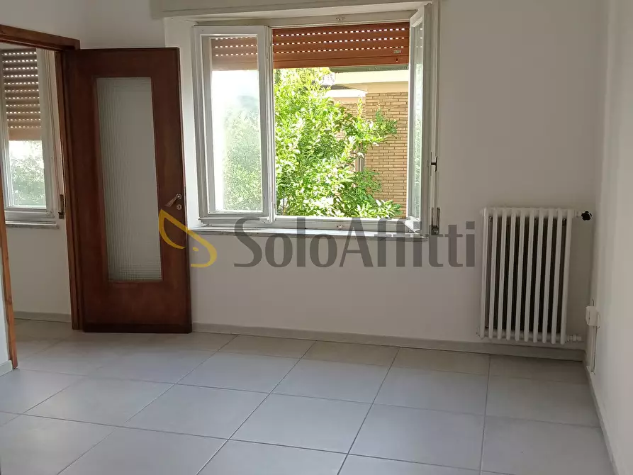 Immagine 18 di Ufficio in affitto  a Falconara Marittima