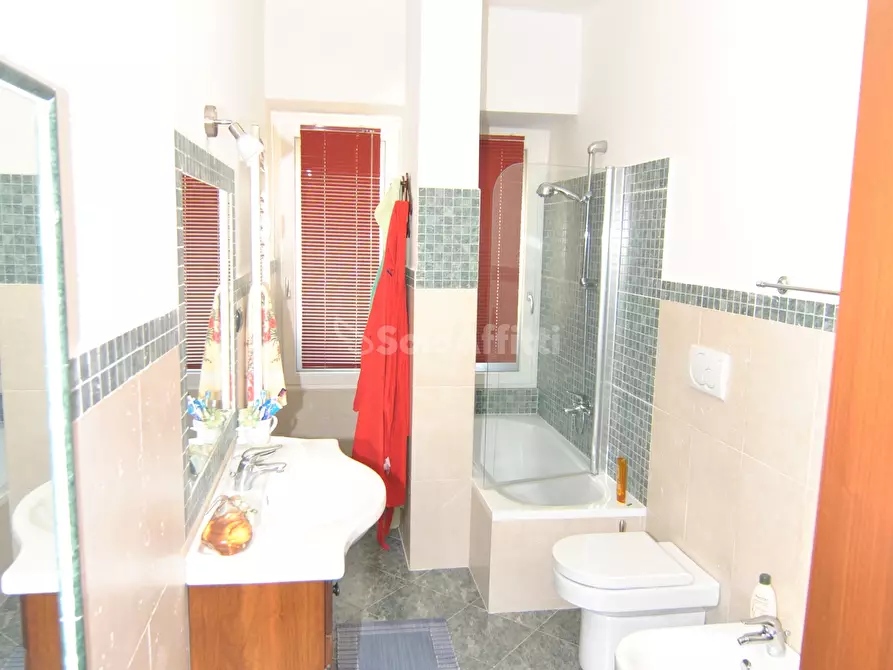 Immagine 9 di Quadrilocale in affitto  in Via Temistocle Guerrazzi 75 a Livorno