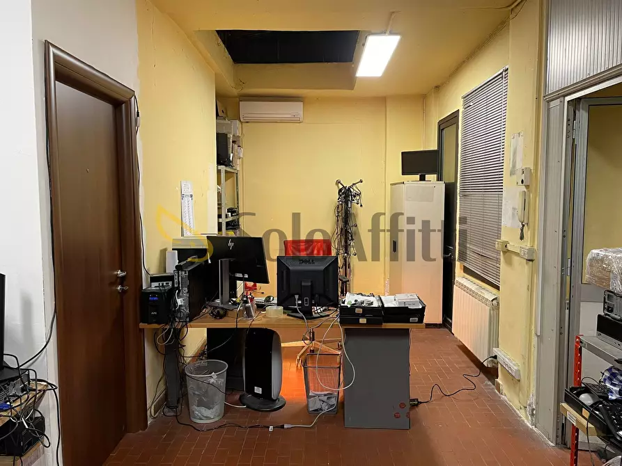 Immagine 5 di Magazzino in affitto  in Via Pettinengo a Torino