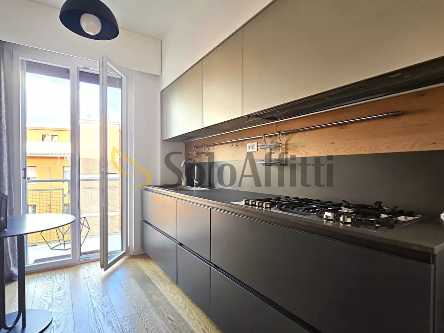 Immagine 8 di Trilocale in affitto  in Via Capo Miseno 6 a Roma