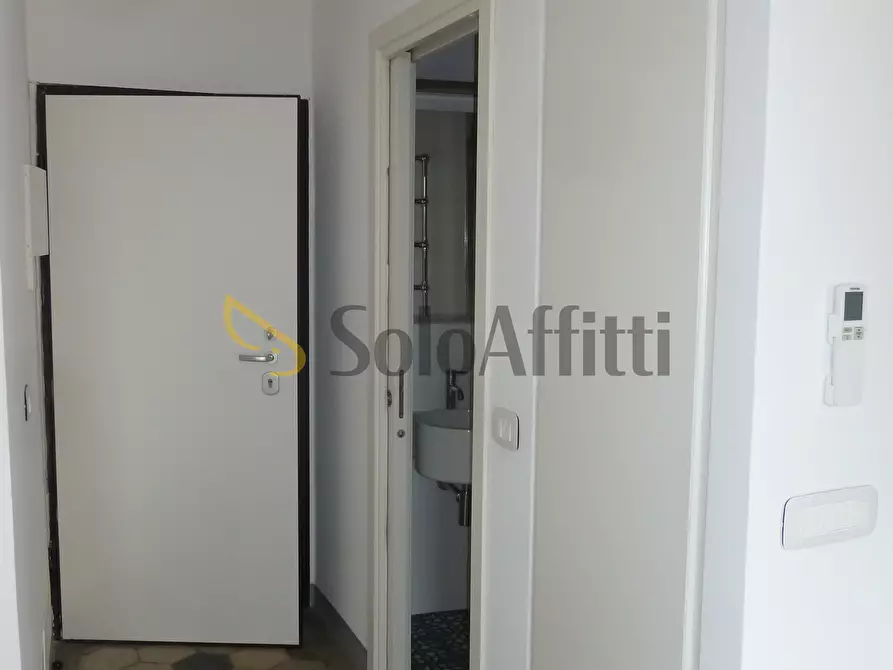 Immagine 3 di Trilocale in affitto  in Piazza Dante Alighieri 4 a Bordighera