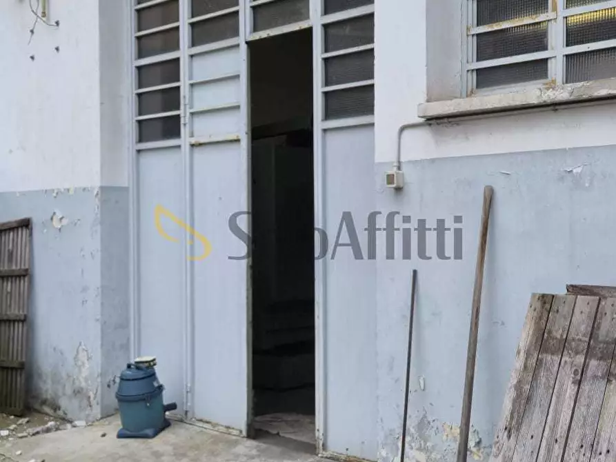 Immagine 7 di Capannone industriale in affitto  in Via Francesco De Sanctis a Torino