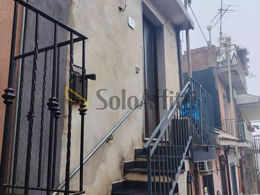 Immagine 16 di Bilocale in affitto  a Zafferana Etnea