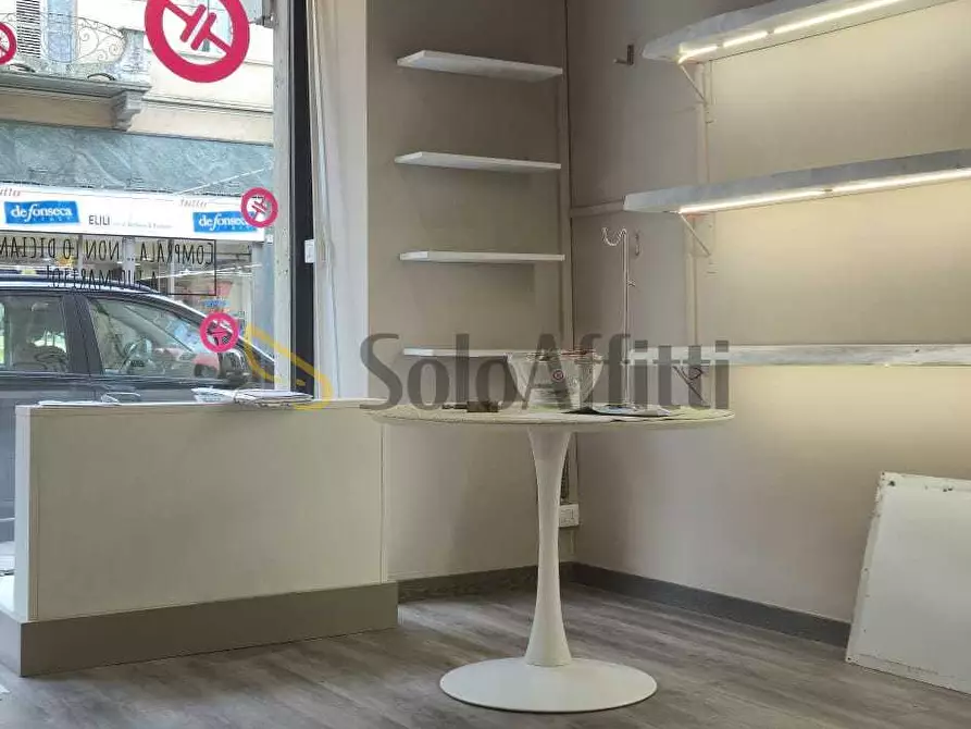Immagine 8 di Locale commerciale in affitto  in Via Luigi Cibrario 46 bis/A a Torino