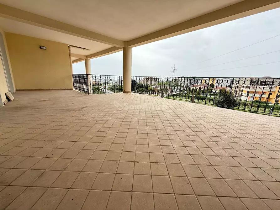 Immagine 16 di Ufficio in affitto  in Via Forche Caudine a Maddaloni