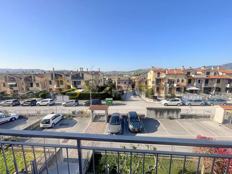 Immagine 3 di Trilocale in affitto  a Osimo