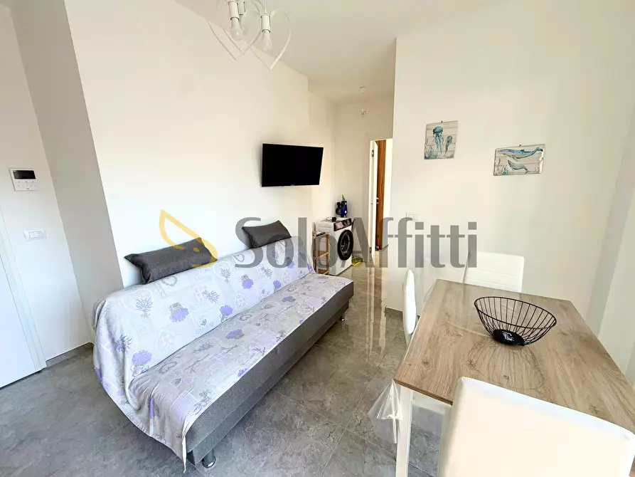 Immagine 2 di Bilocale in affitto  in Via Ugo Foscolo 7 a Tortoreto